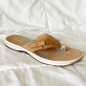 Clark's Women's Flip Flops, size 10